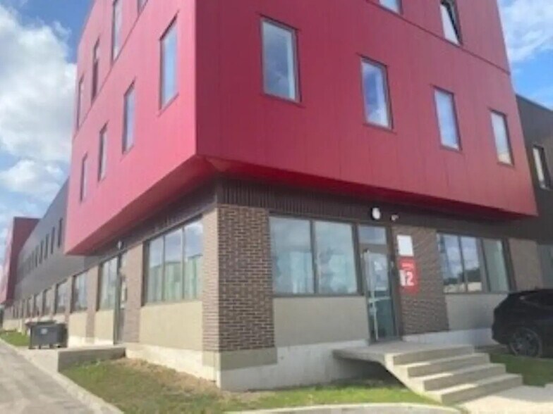 Flex in Gennevilliers for lease - Building Photo - Image 1 of 6