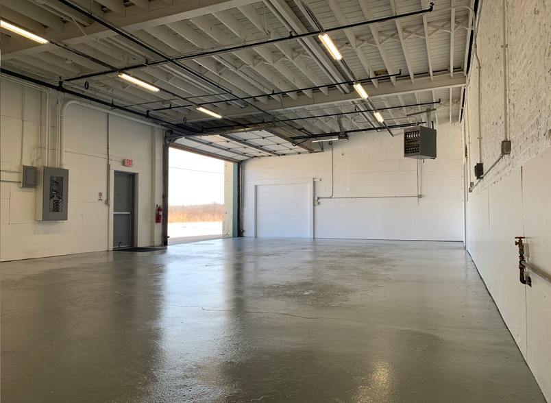 2501-2503 Deborah Ave, Zion, IL à louer - Photo intérieure - Image 3 de 10