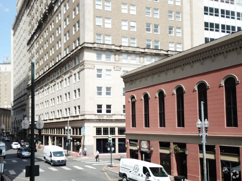 837 Gravier St, New Orleans, LA à louer - Photo du bâtiment - Image 2 de 16