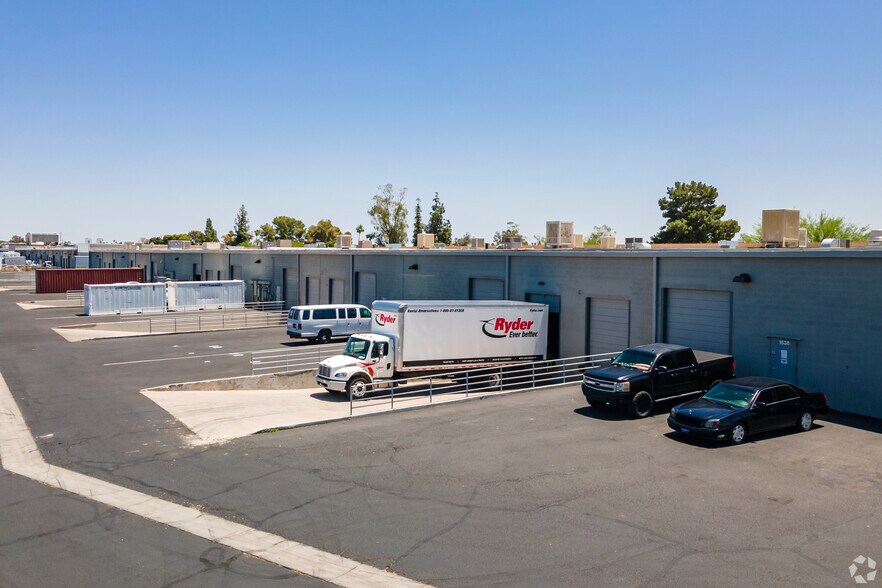 1430-1454 W 12th Pl, Tempe, AZ à louer - Photo du bâtiment - Image 3 de 3