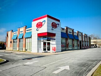 Plus de détails pour 707 E Gay St, West Chester, PA - Commerce de détail à louer