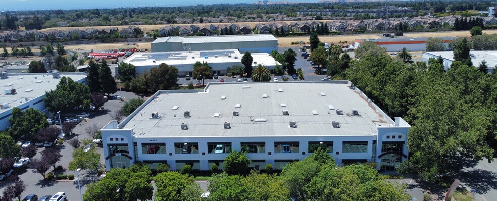 34501 7th St, Union City, CA à louer - Photo du bâtiment - Image 3 de 6