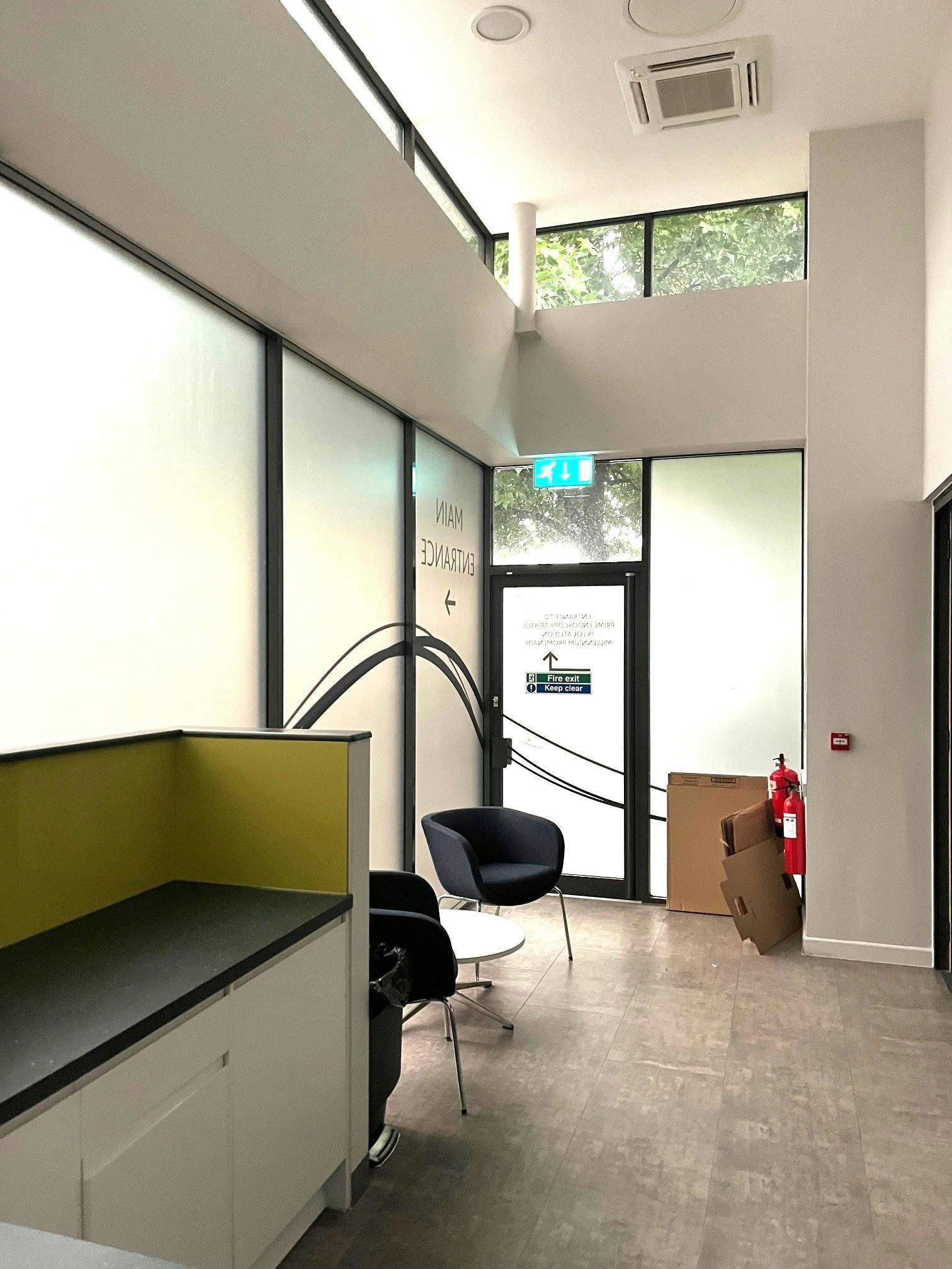 Canon's Way, Bristol for lease Interior Photo- Image 1 of 6