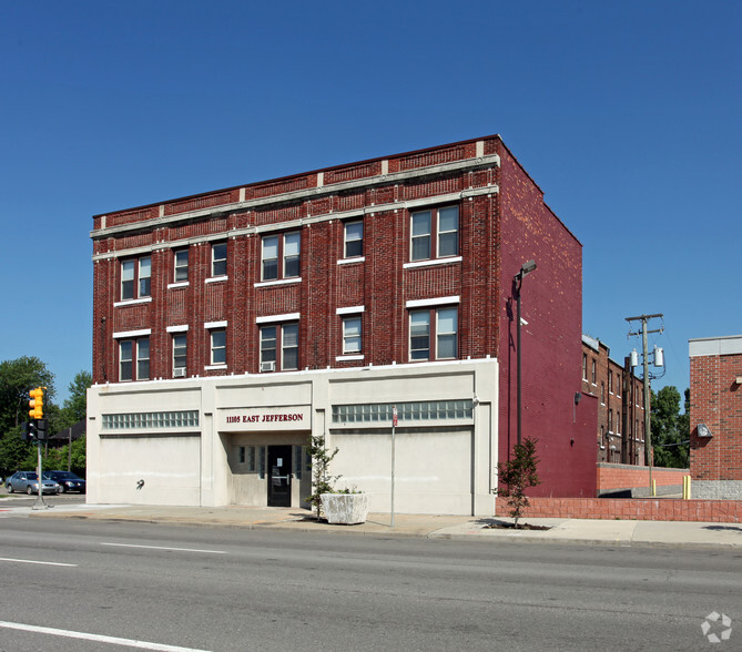 11105 E Jefferson Ave, Detroit, MI for sale - Primary Photo - Image 1 of 1