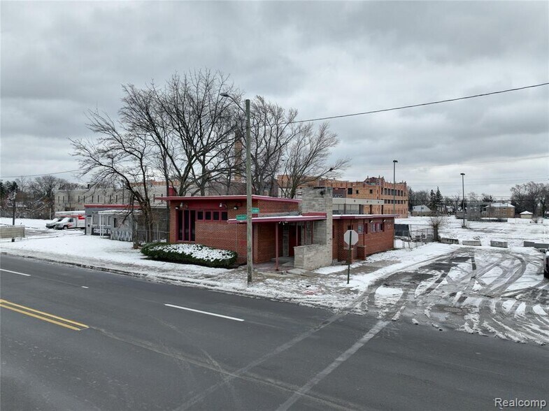 14755 Fenkell St, Detroit, MI à vendre - Photo du bâtiment - Image 3 de 13