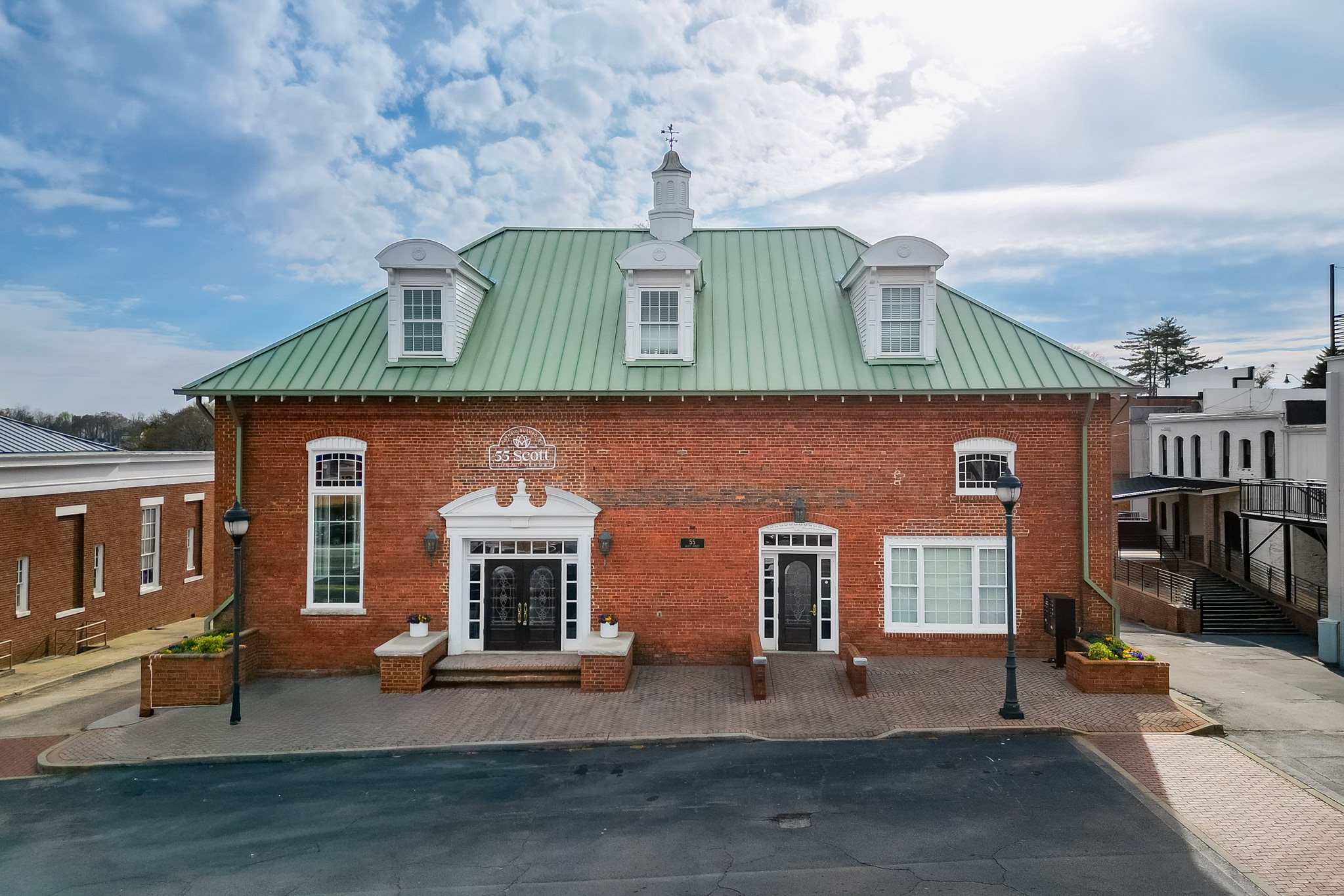 55 Scott St, Buford, GA for lease Primary Photo- Image 1 of 83