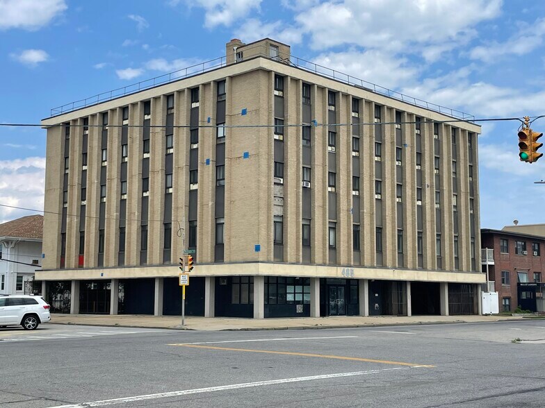 485 W Broadway, Long Beach, NY à vendre - Photo du bâtiment - Image 2 de 3