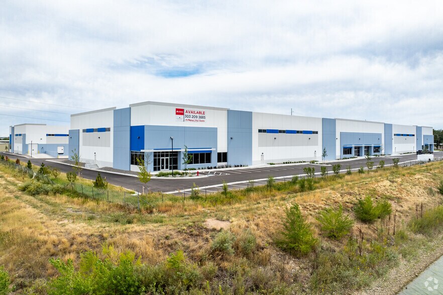 1051 E 73rd Ave, Denver, CO à vendre - Photo principale - Image 1 de 28