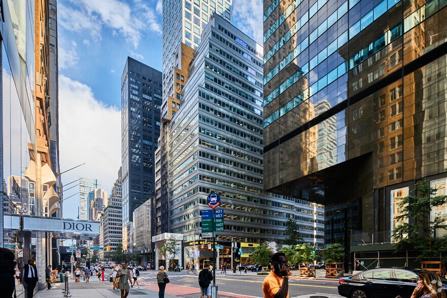 575 Madison Ave, New York, NY for lease - Building Photo - Image 2 of 2