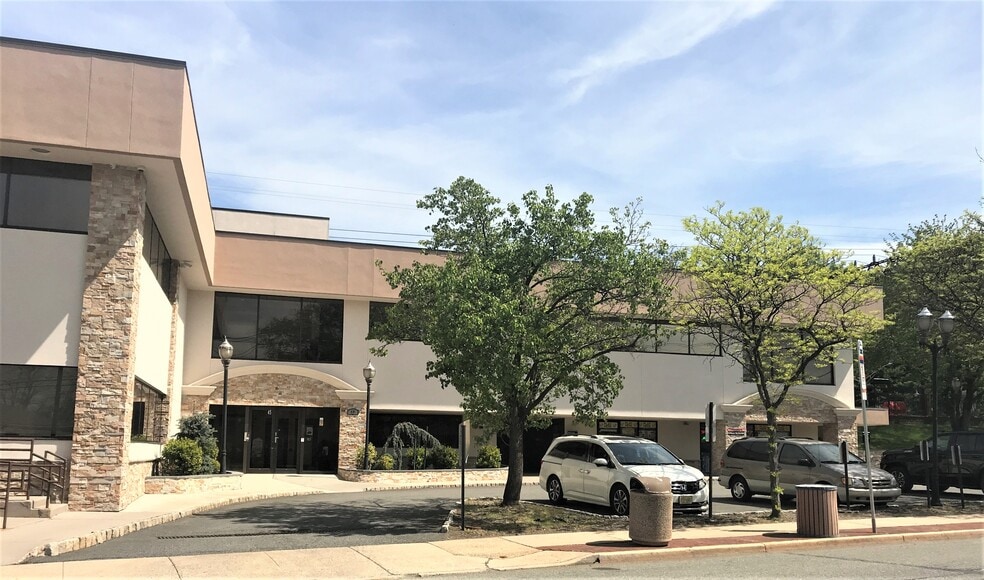 45 Essex St, Millburn, NJ for lease - Building Photo - Image 1 of 24