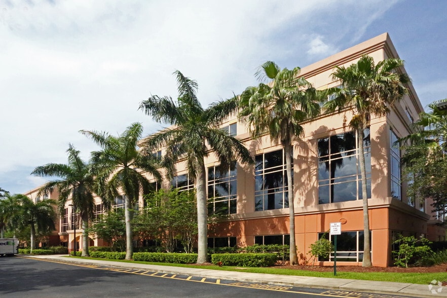1560 Sawgrass Corporate Pkwy, Sunrise, FL à louer - Photo du bâtiment - Image 2 de 18