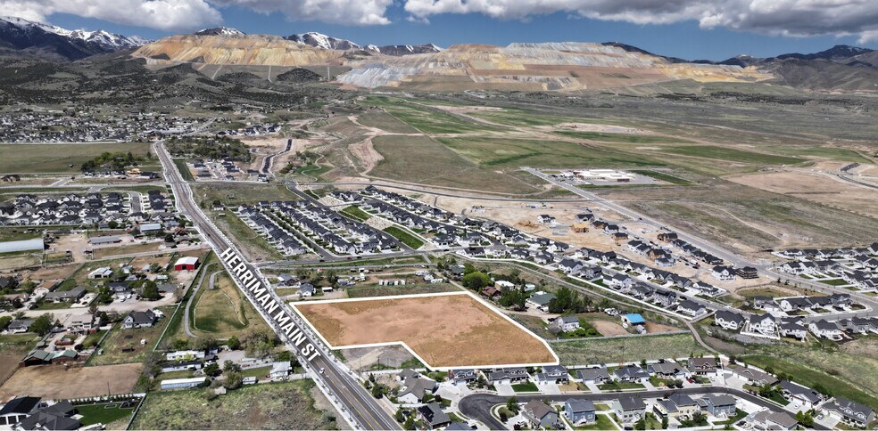 6628 Herriman Main Street, Herriman, UT à vendre - Aérien - Image 2 de 3