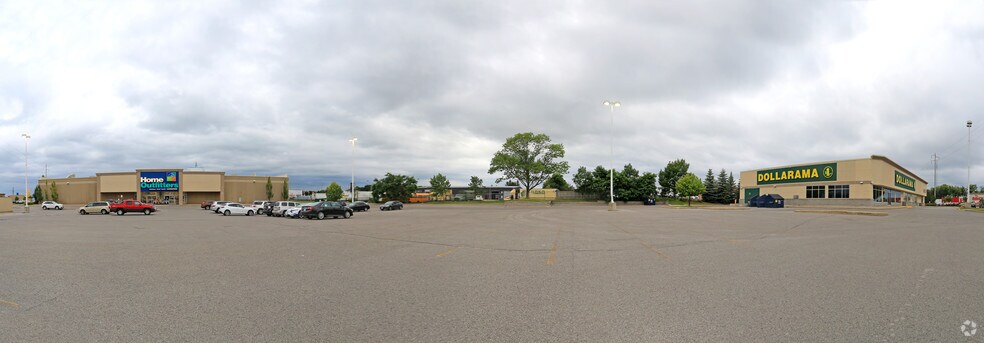 406 Bryne Dr, Barrie, ON à louer - Photo du bâtiment - Image 2 de 3