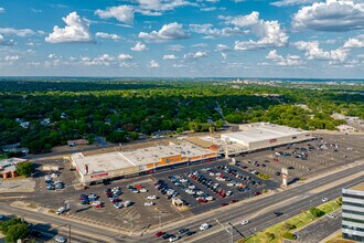 501-581 N Valley Mills Dr, Waco, TX - aerial  map view