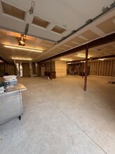 105 Johnson Rd, Louisville, KY for lease Interior Photo- Image 2 of 6