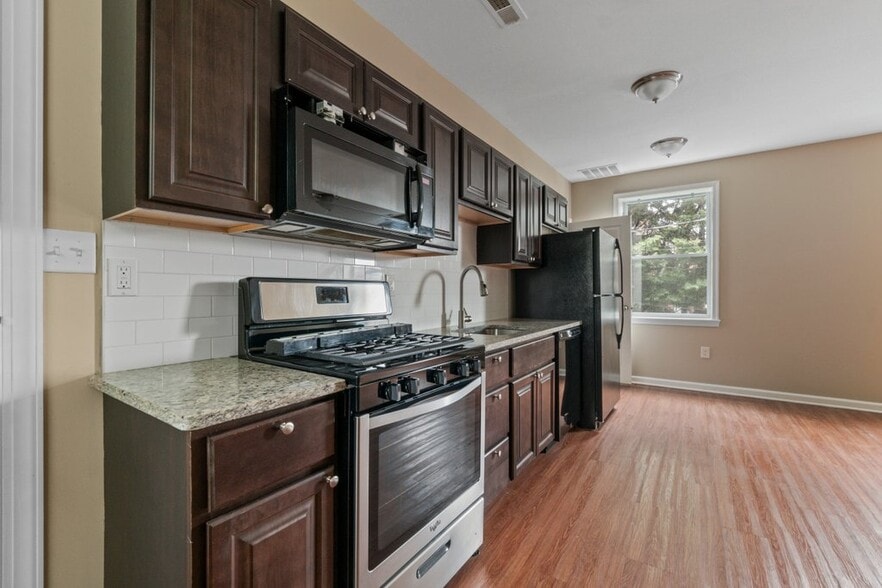 601 Whitelock St, Baltimore, MD for sale - Building Photo - Image 2 of 35