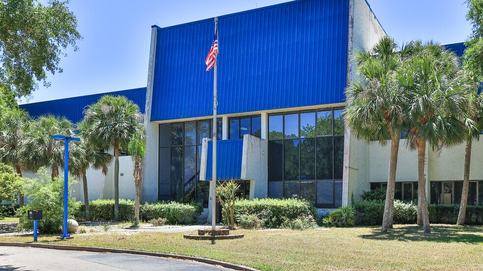 2 Commerce Blvd, Palm Coast, FL à louer - Photo du bâtiment - Image 2 de 39