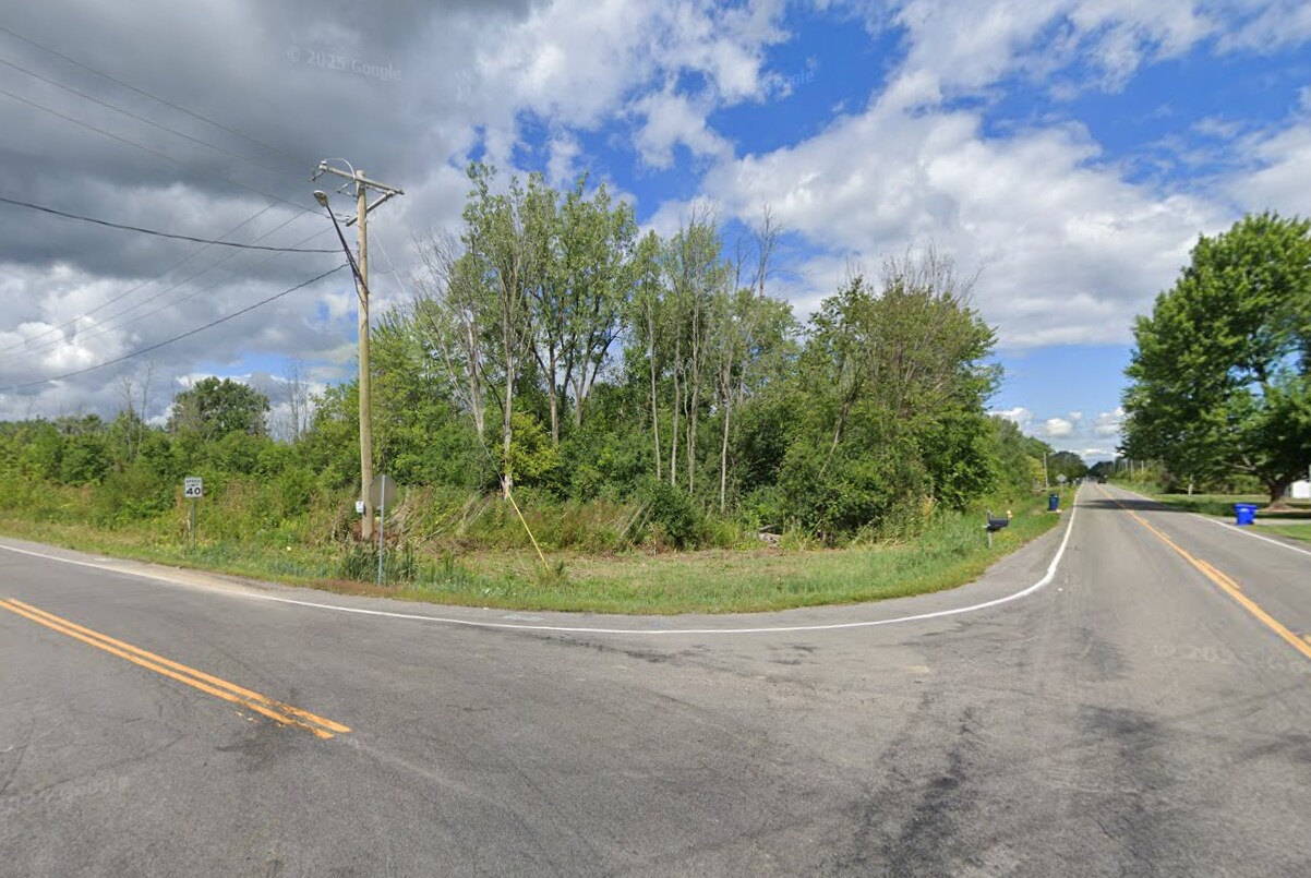 7040 Townline rd, Wheatfield, NY for sale Primary Photo- Image 1 of 4