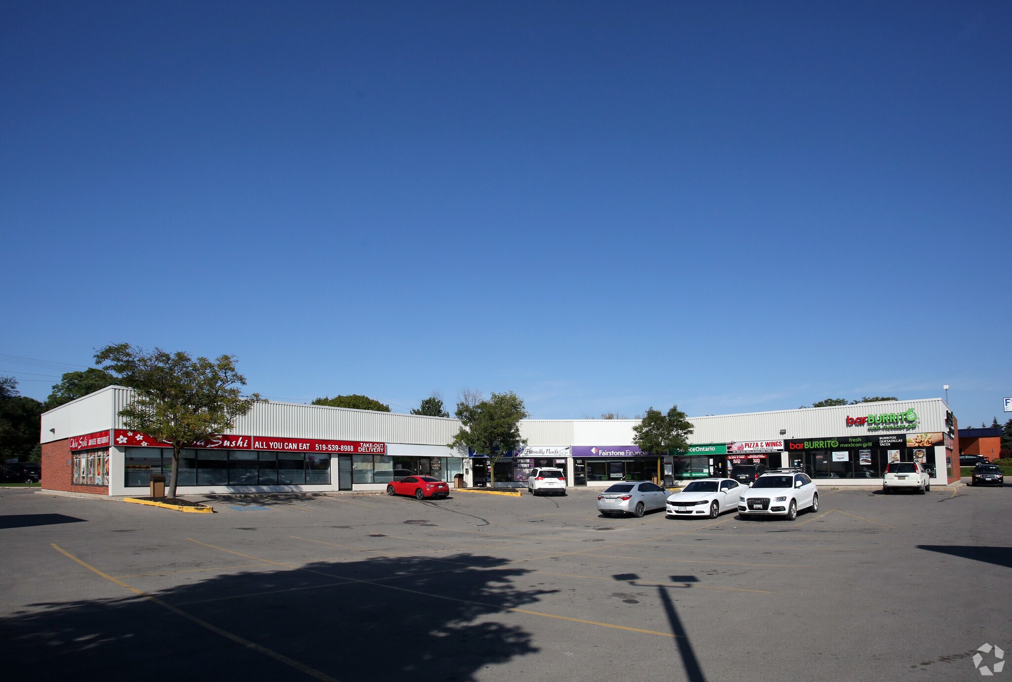 925 Dundas St, Woodstock, ON à vendre Photo principale- Image 1 de 1