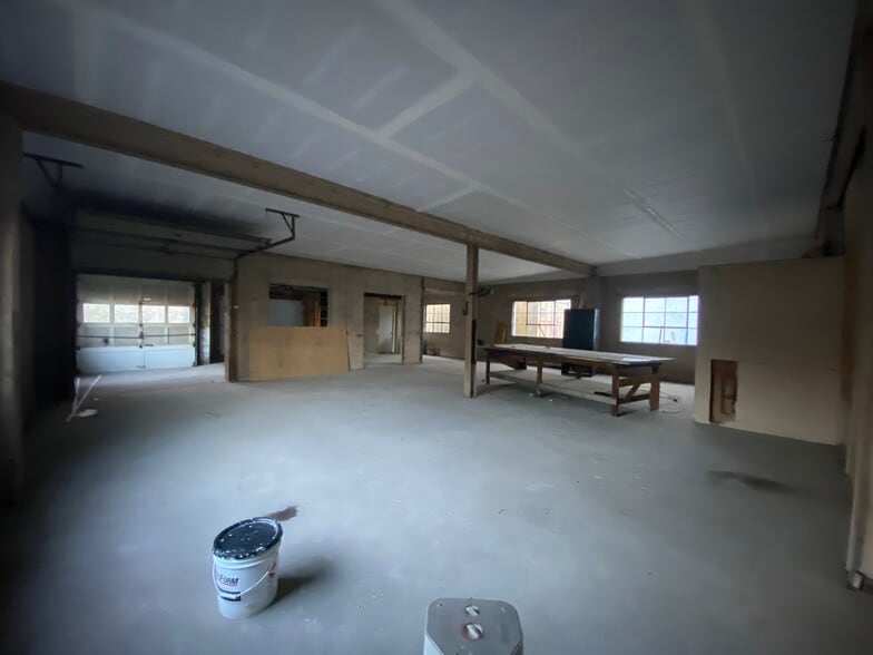 22 Leonard St, Norwalk, CT for lease - Building Photo - Image 2 of 12