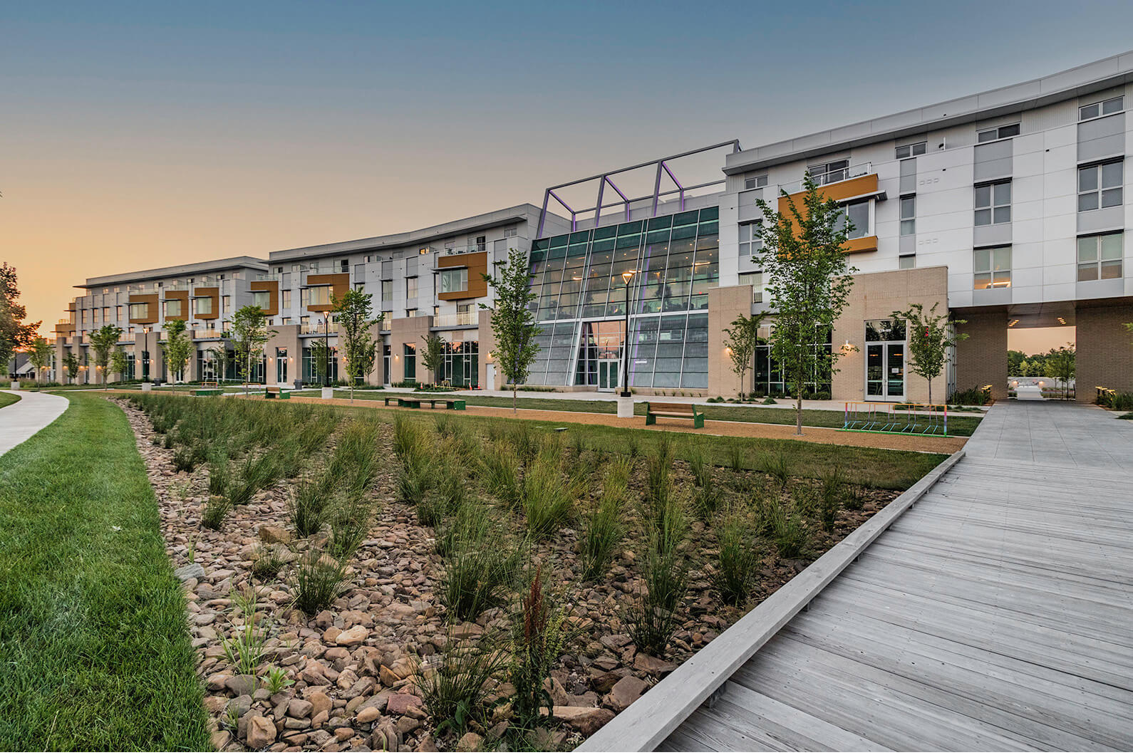 1401 NE John Deshields Blvd, Bentonville, AR à louer Photo principale- Image 1 de 5