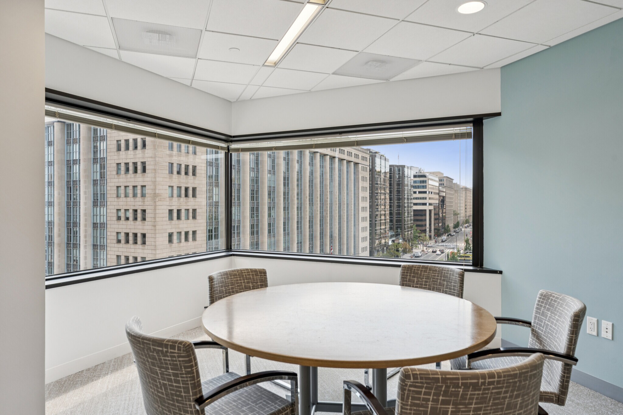 1225 Eye St NW, Washington, DC for lease Interior Photo- Image 1 of 6