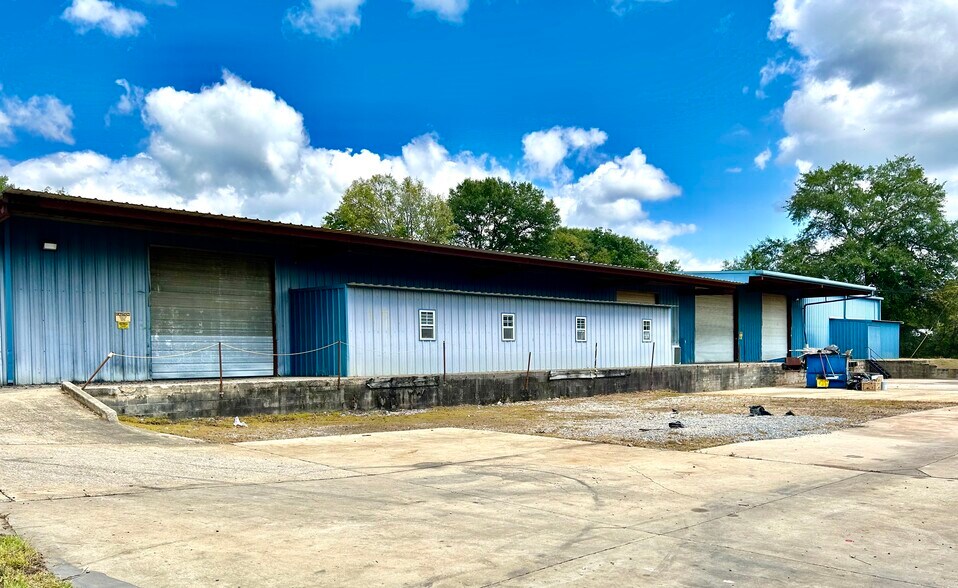 1207 Butler St, Oxford, AL à louer - Photo du bâtiment - Image 2 de 25