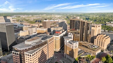 360 Saint Peter St, Saint Paul, MN for lease Interior Photo- Image 2 of 39