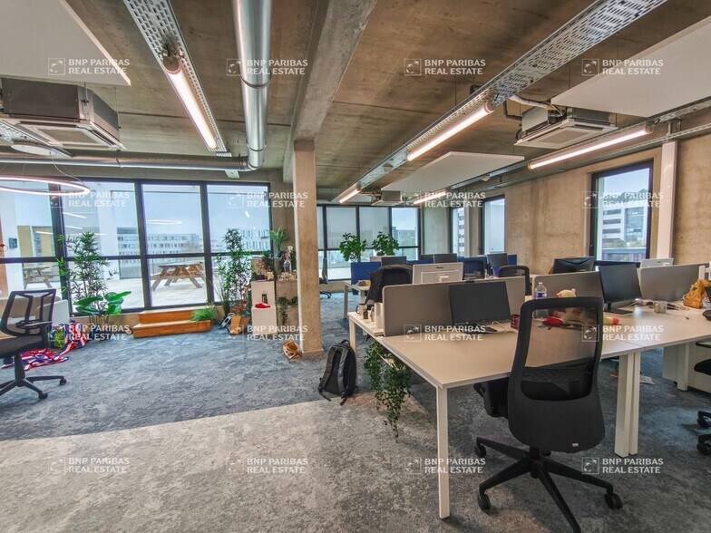 Bureau dans Cesson-Sévigné à louer - Photo du bâtiment - Image 3 de 11