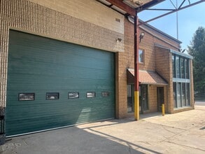 876 N Lenola Rd, Moorestown, NJ for lease Building Photo- Image 2 of 2