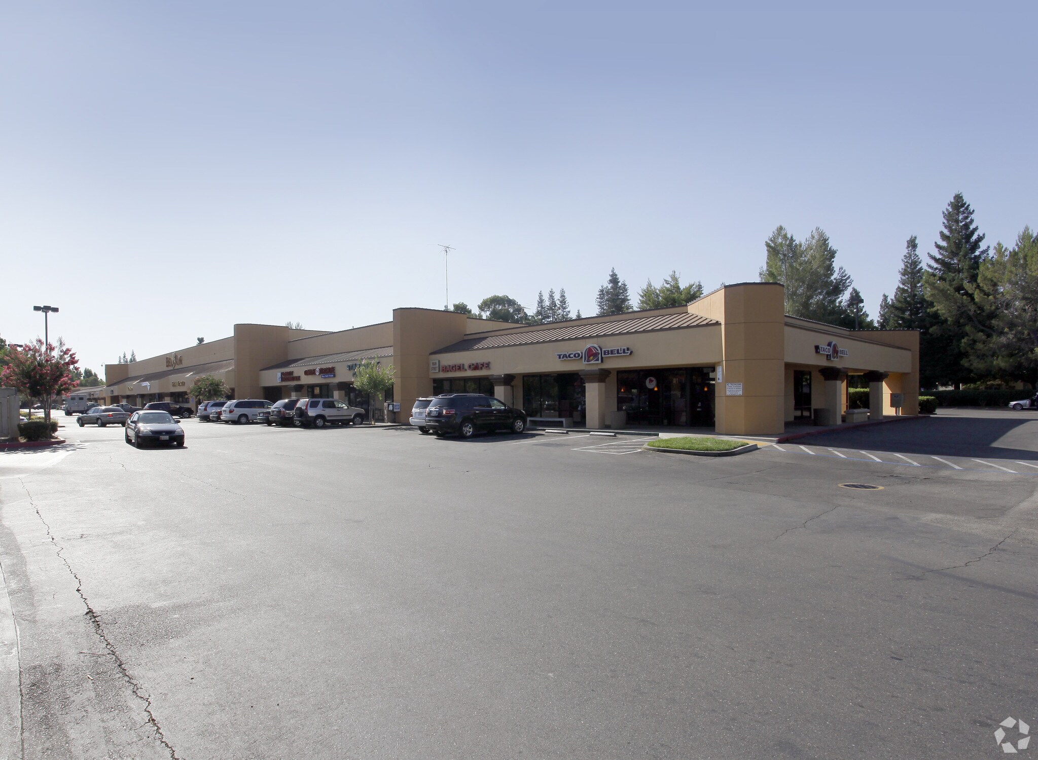 1530-1580 W El Camino Ave, Sacramento, CA à vendre Photo principale- Image 1 de 5