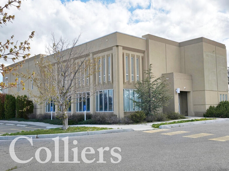 1715 Pole Line Rd E, Twin Falls, ID for sale - Building Photo - Image 1 of 22