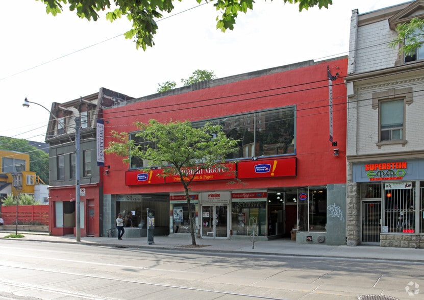297-299 Queen St E, Toronto, ON à louer - Photo du bâtiment - Image 2 de 2
