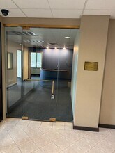 1009 Beaver Grade Rd, Coraopolis, PA for lease Interior Photo- Image 1 of 9