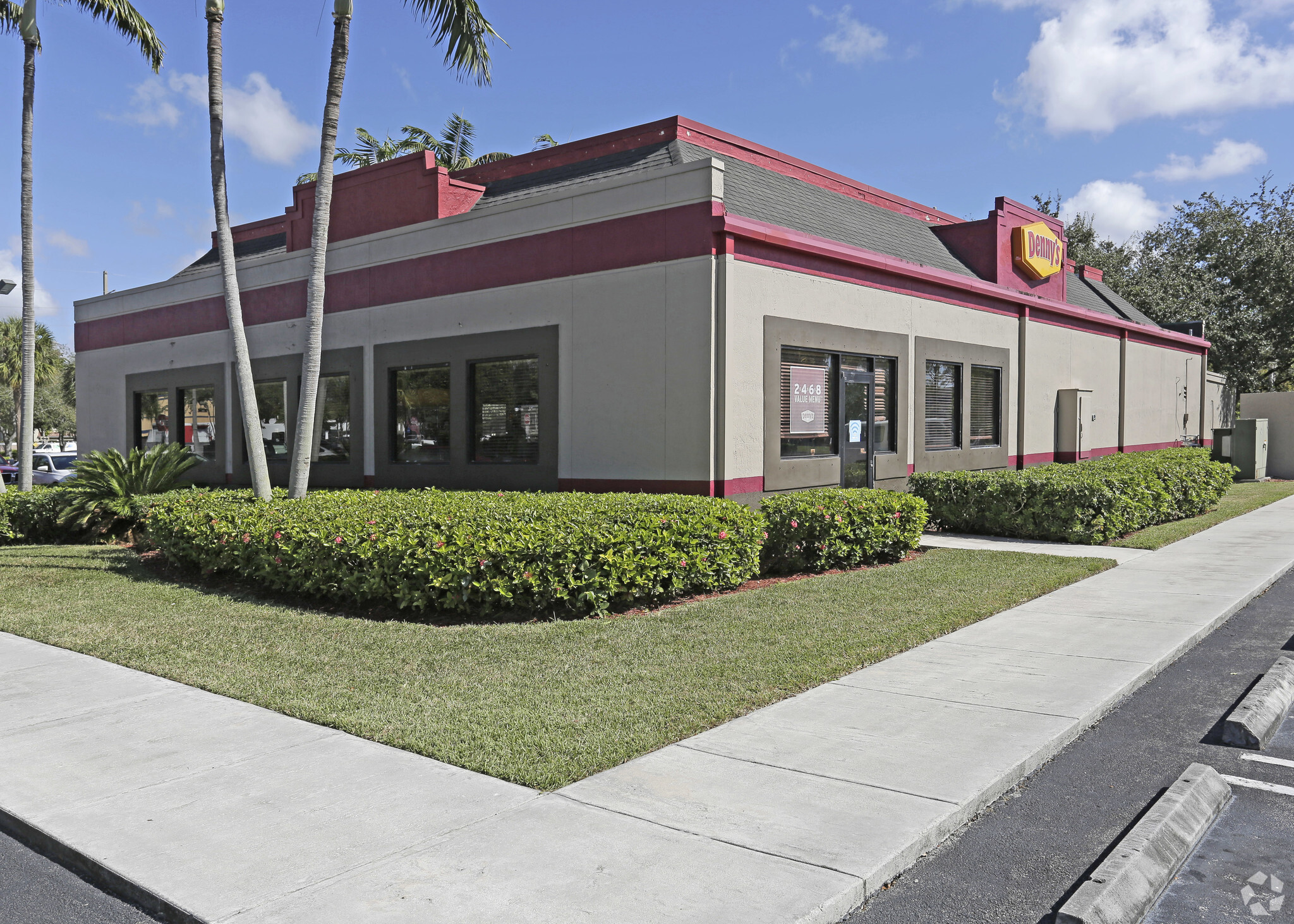 15235 SW 137th Ave, Miami, FL for lease Primary Photo- Image 1 of 5