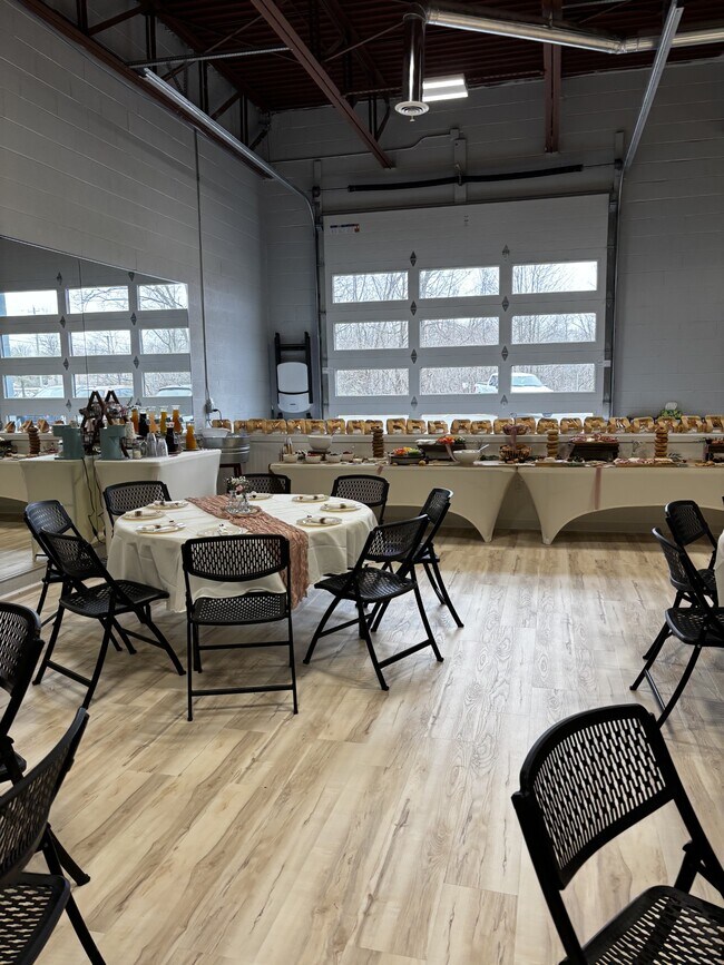 Plus de détails pour 20602 Telegraph Rd, Brownstown, MI - Commerce de détail à louer
