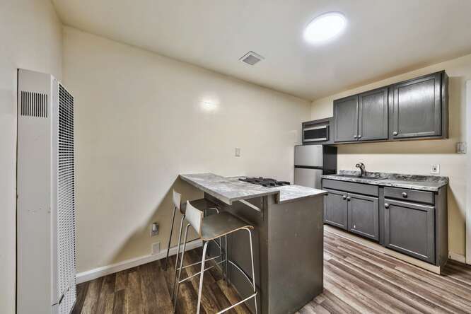 1515 N Carson St, Carson City, NV à vendre - Photo du bâtiment - Image 3 de 32