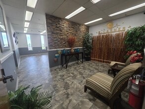 2700 E Dublin Granville Rd, Columbus, OH à louer Photo intérieure- Image 1 de 7