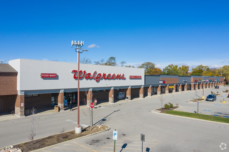 1000-1080 S Elmhurst Rd, Mount Prospect, IL for lease - Building Photo - Image 3 of 7