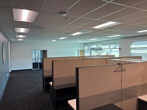 6751 W Schulte Rd, Tracy, CA for lease Building Photo- Image 2 of 4