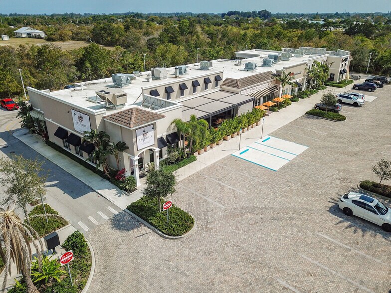10431 SE Federal Hwy, Hobe Sound, FL à louer - Photo principale - Image 2 de 38