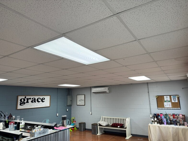 98 Home Run Rd, Munfordville, KY à louer - Photo du bâtiment - Image 3 de 4