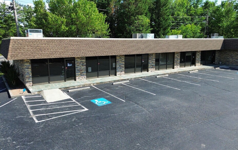 2149 Electric Rd, Roanoke, VA for lease - Building Photo - Image 2 of 9