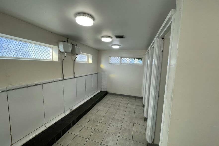 64 Fishmarket Rd, Rye for lease - Interior Photo - Image 3 of 4