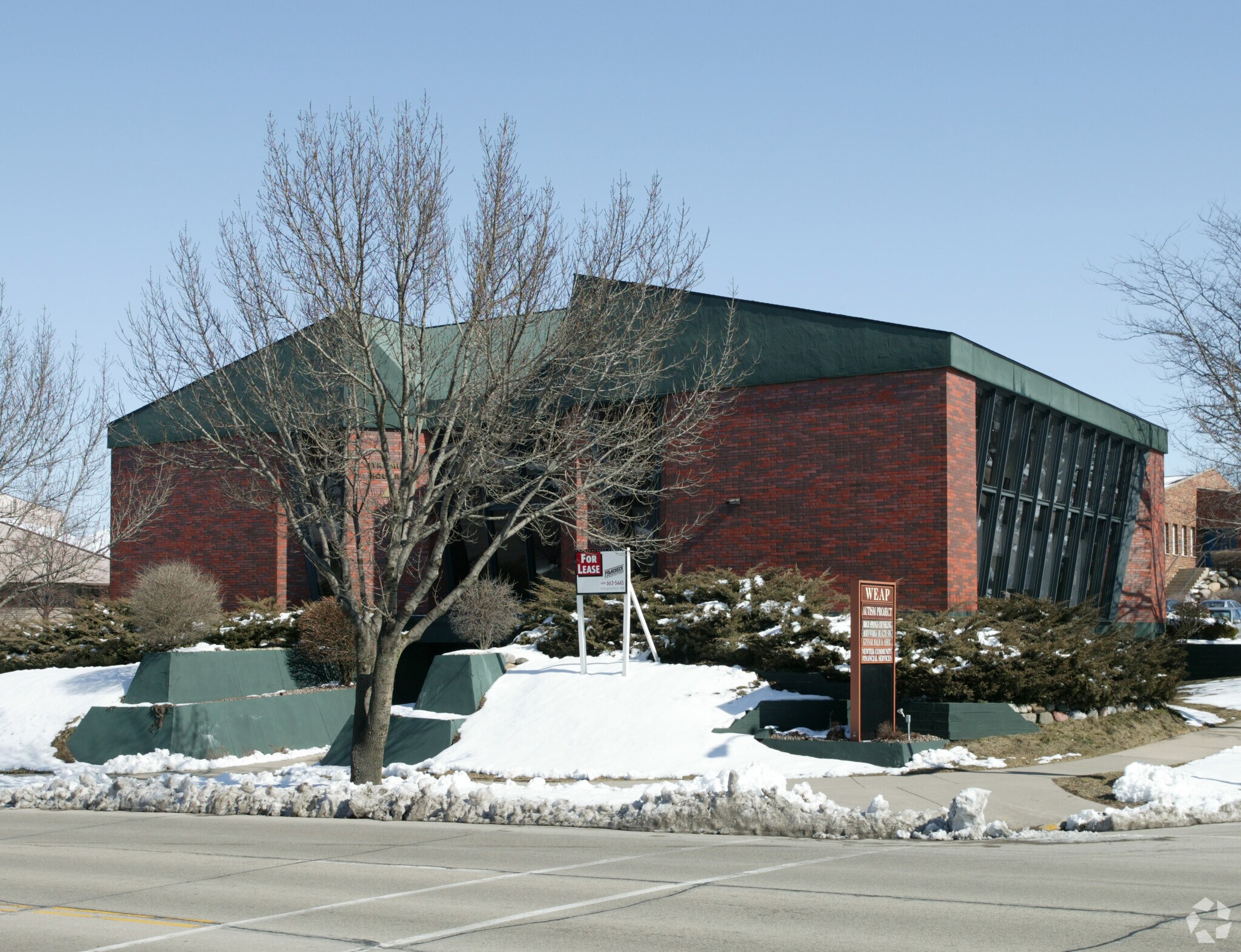 6402 Odana Rd, Madison, WI for lease Primary Photo- Image 1 of 3