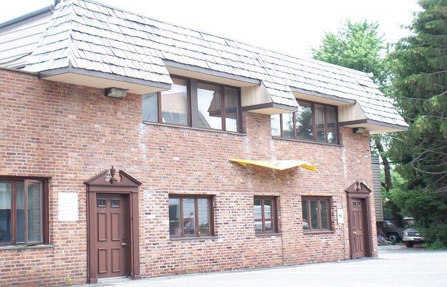 231 Herbert Ave, Closter, NJ à louer - Photo du bâtiment - Image 3 de 3