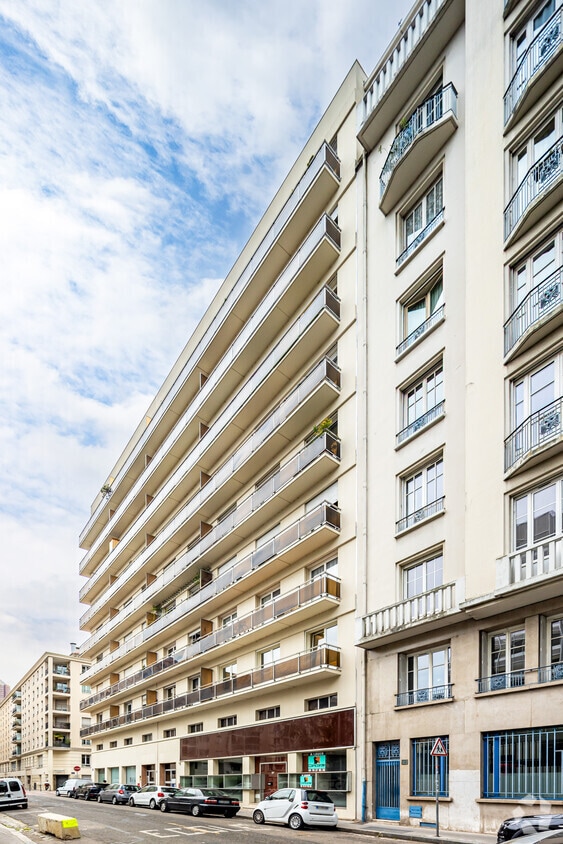 Bureau/Commerce de détail dans Lyon à louer Photo principale- Image 1 de 2
