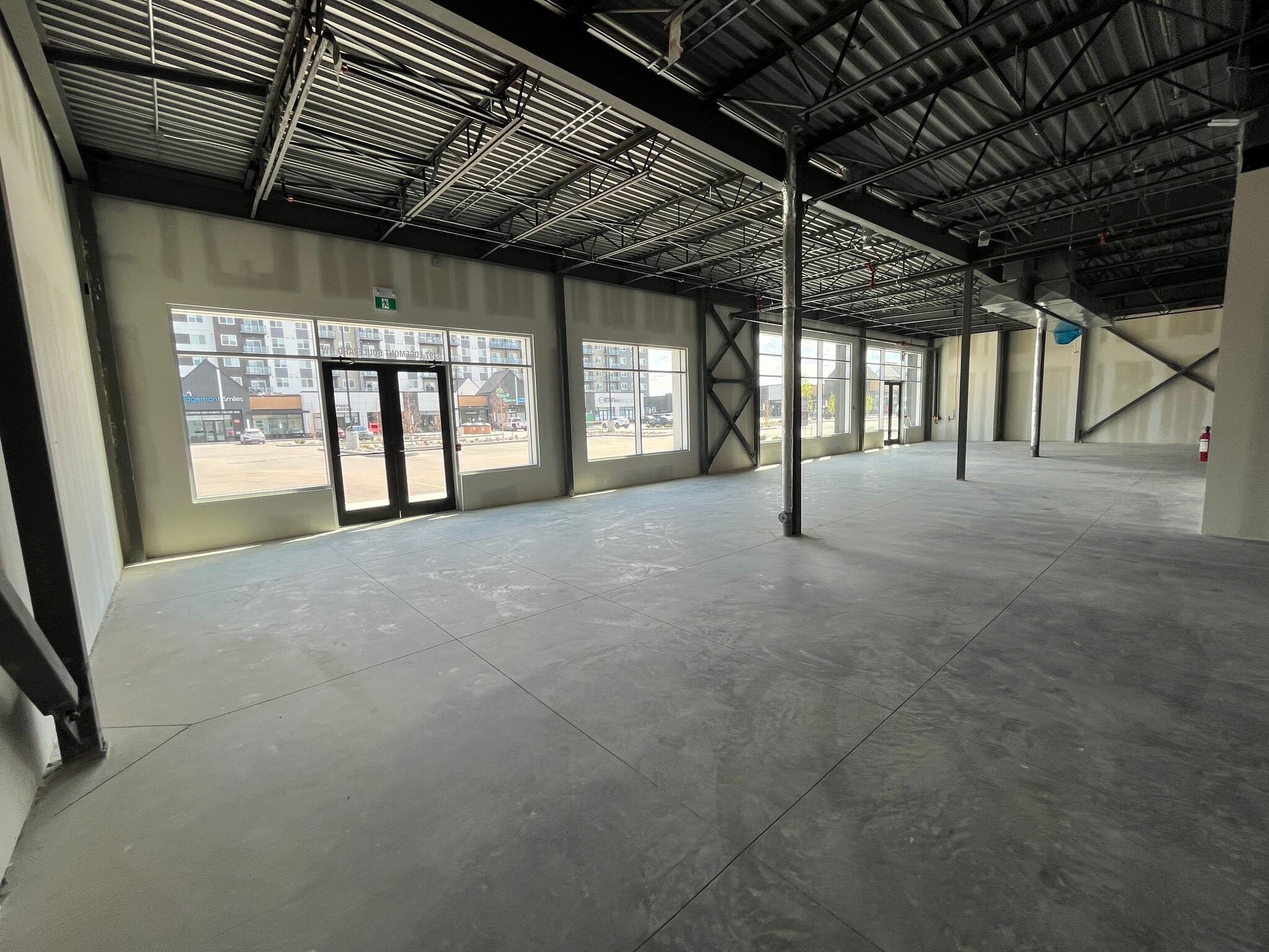 5335-5397 Edgemont Blvd NW, Edmonton, AB for lease Building Photo- Image 1 of 3