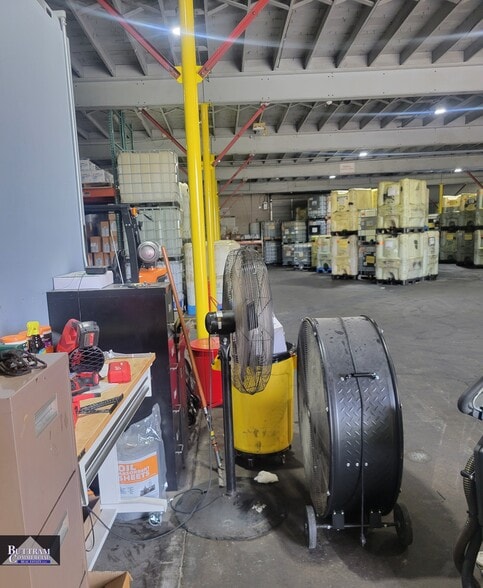 1301 S Virginia Ave, Joplin, MO for sale - Building Photo - Image 3 of 11