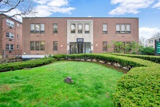 Plus de détails pour 609 Farmington Ave, Hartford, CT - Bureau à louer